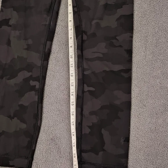 Lululemon Wunder Under High-Rise Crop 31" Full On Luxtreme Leggings Black Camo 6 - Picture 2 of 7